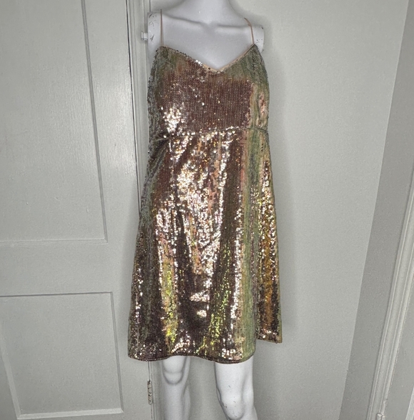 GUESS NWT Womens Sequin Guess iredescent gold Kelia sweetheart neck dress - Picture 2 of 5